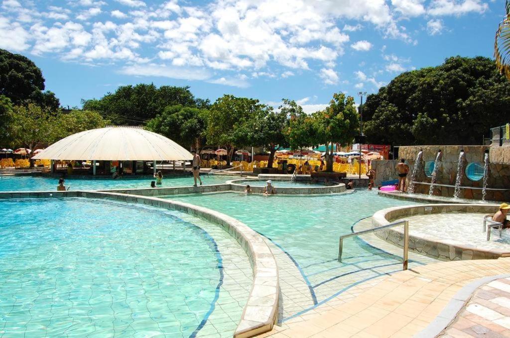 Piazza Diroma - Cortesia Park Diroma, Splash E Slide Caldas Novas Εξωτερικό φωτογραφία