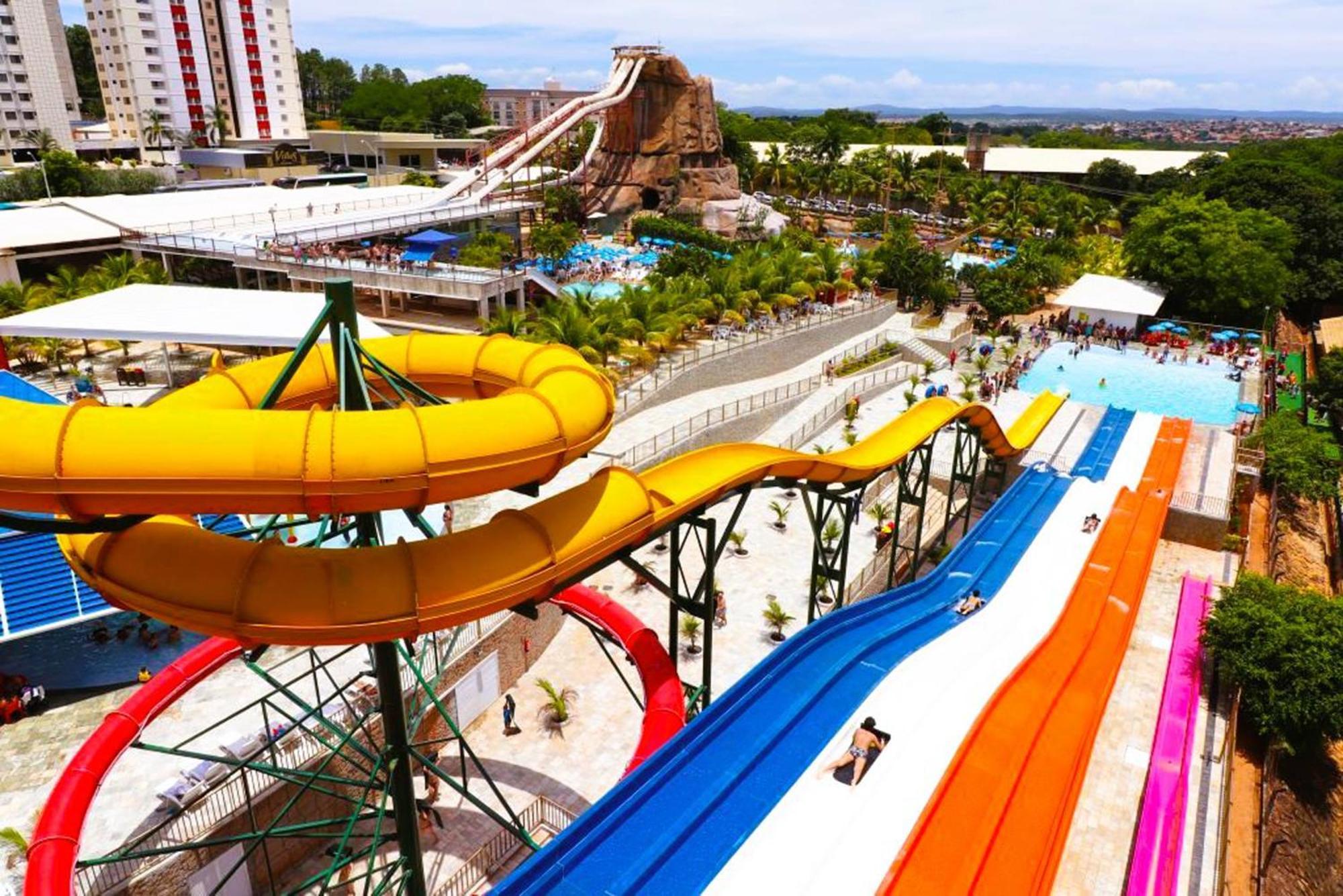 Piazza Diroma - Cortesia Park Diroma, Splash E Slide Caldas Novas Εξωτερικό φωτογραφία
