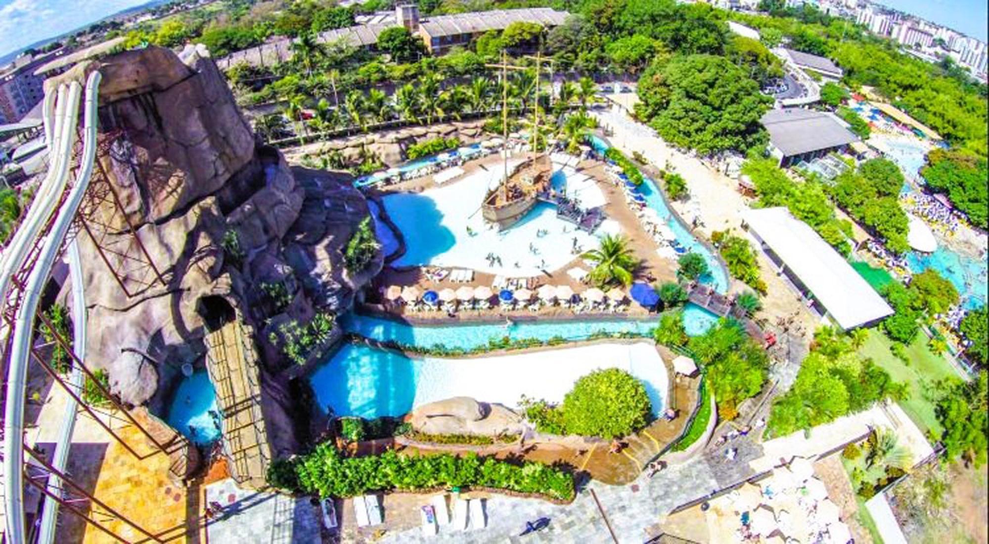 Piazza Diroma - Cortesia Park Diroma, Splash E Slide Caldas Novas Εξωτερικό φωτογραφία