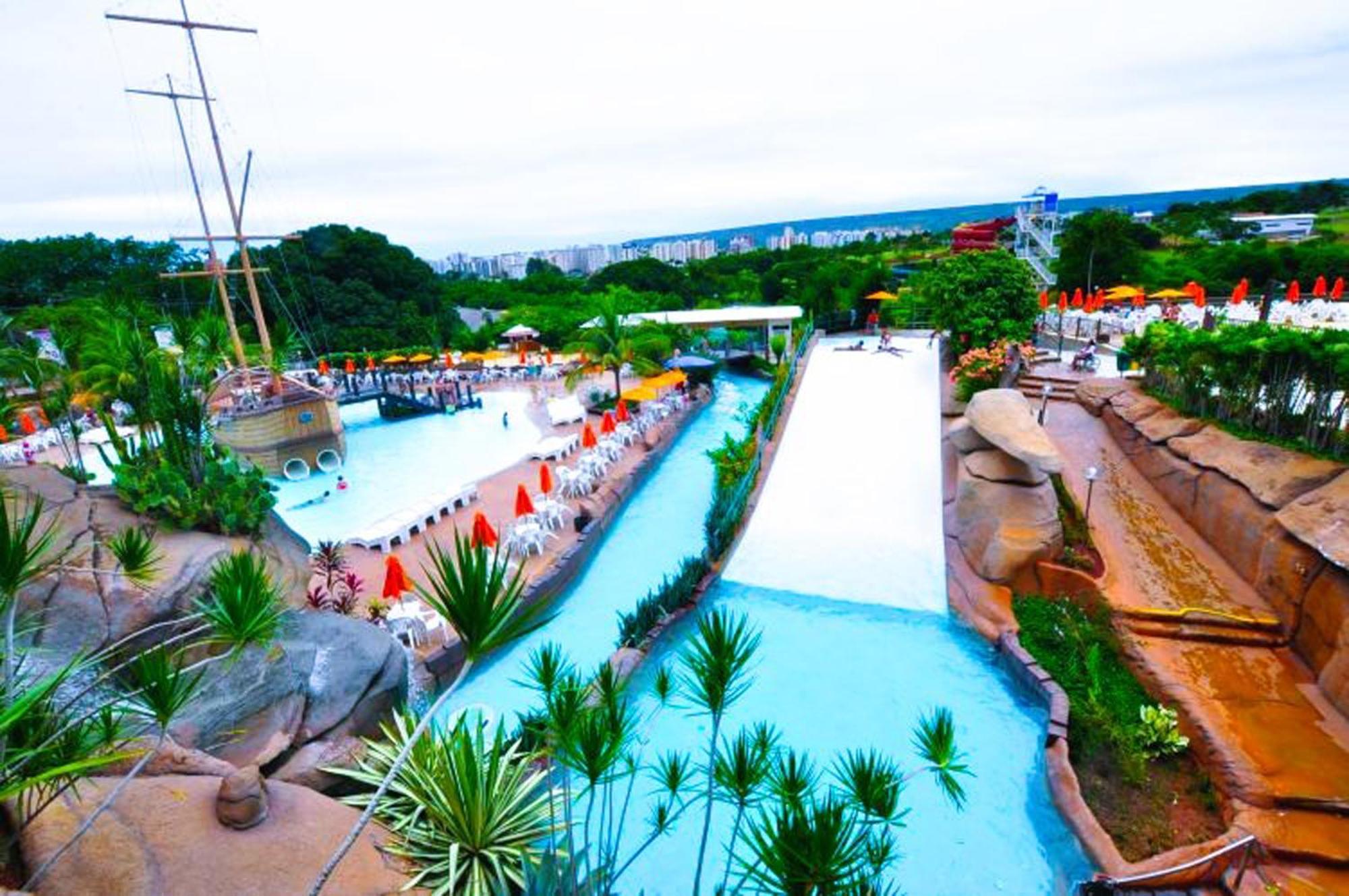 Piazza Diroma - Cortesia Park Diroma, Splash E Slide Caldas Novas Εξωτερικό φωτογραφία