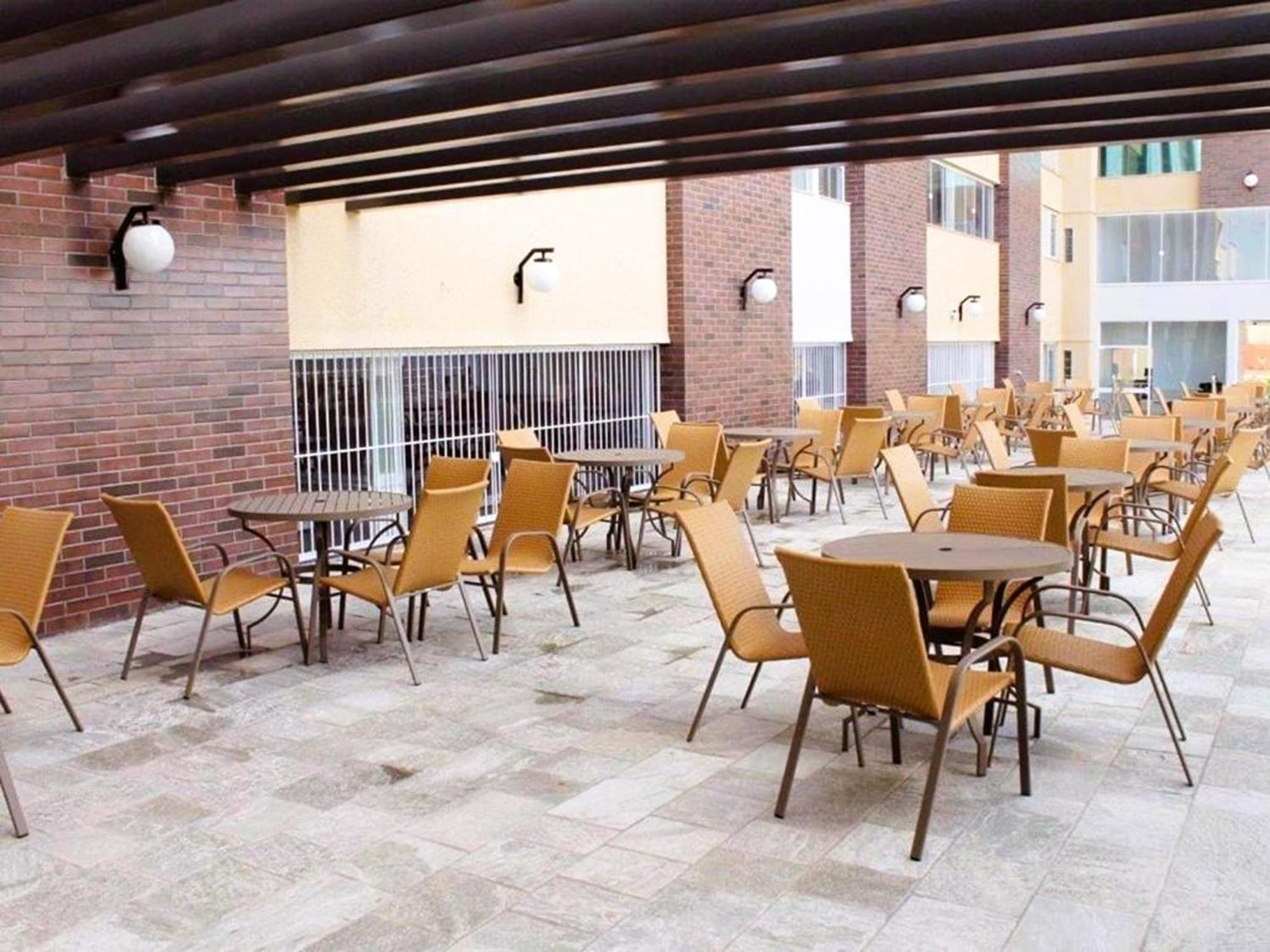 Piazza Diroma - Cortesia Park Diroma, Splash E Slide Caldas Novas Εξωτερικό φωτογραφία